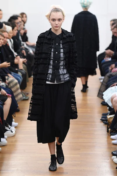 Look 14